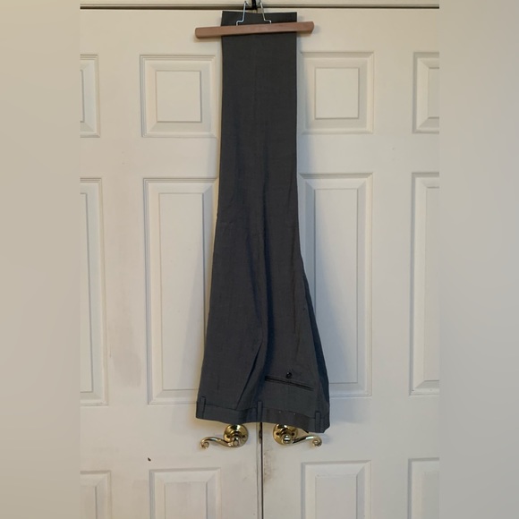 Express Suit - Picture 4 of 13